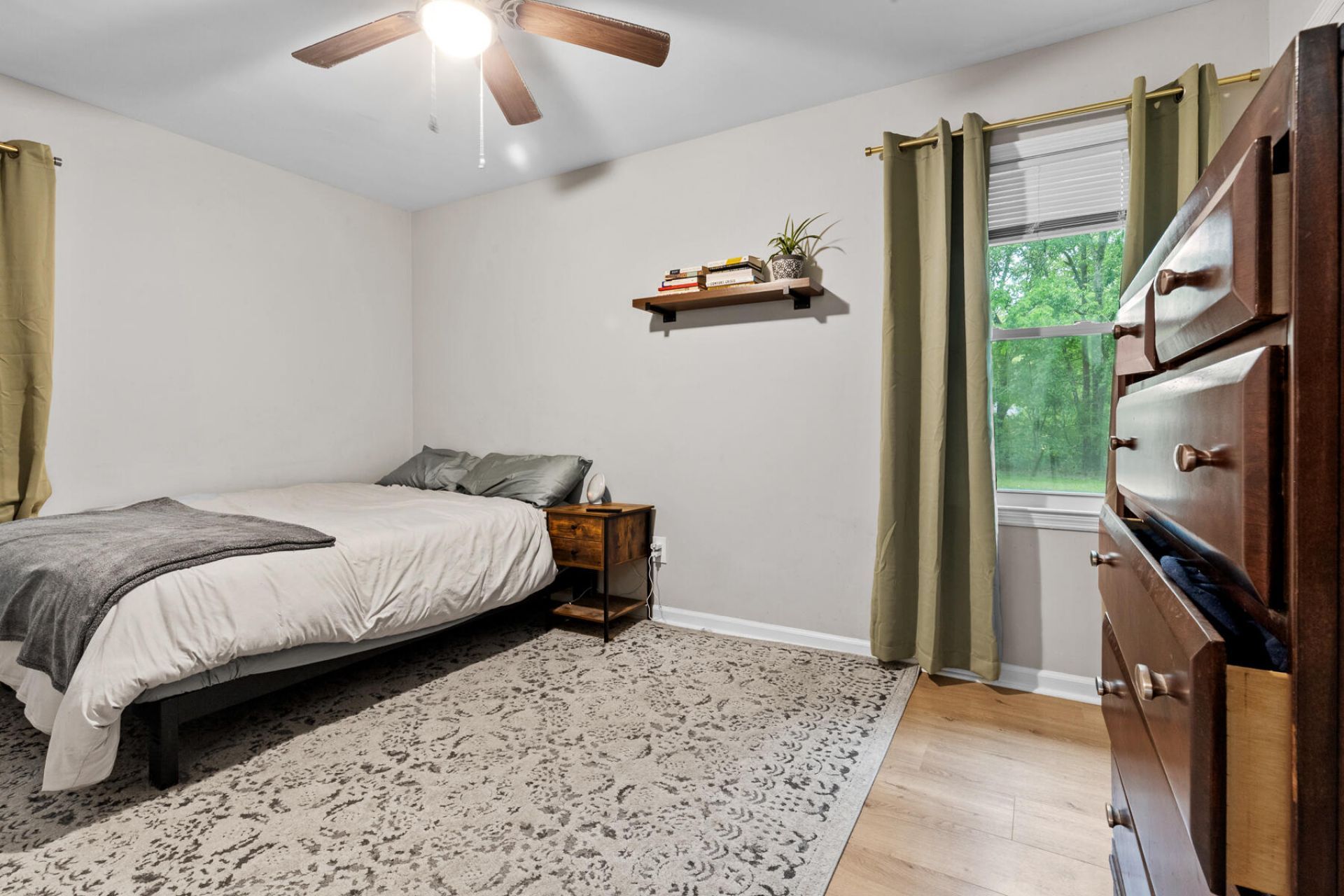 120 Lisa Drive Photo 21