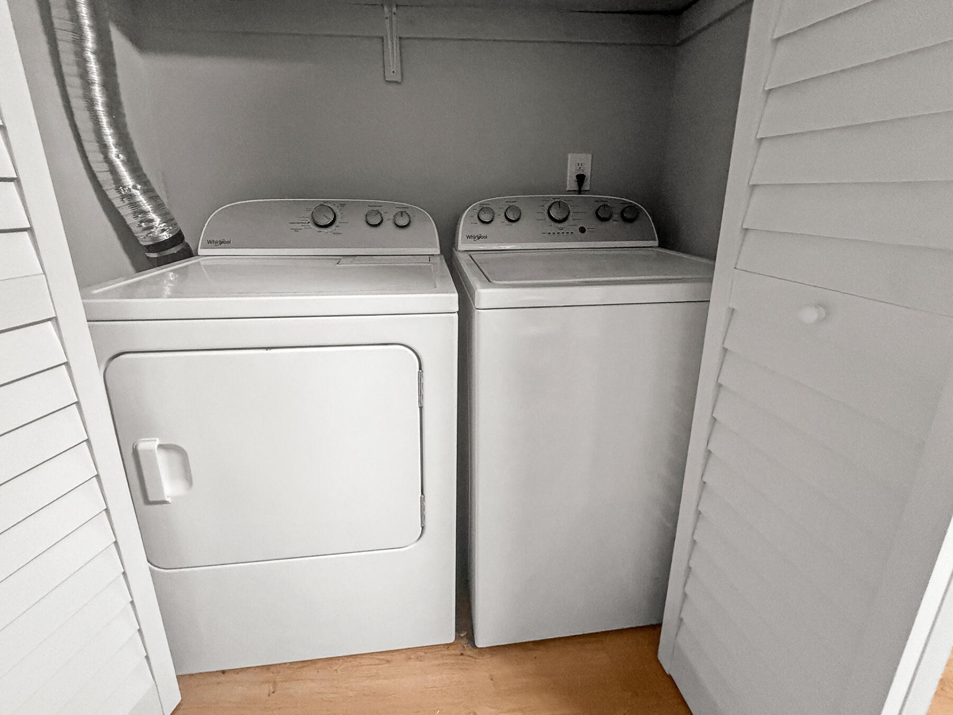 120 Lisa Drive Photo 25