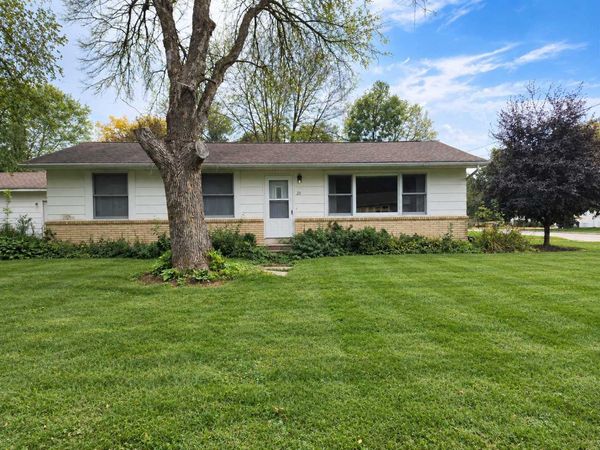211 4th Avenue SW, Pine Island, MN 55963