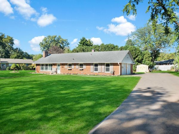 830 Mcclaran Avenue , Aurora, IL 60506