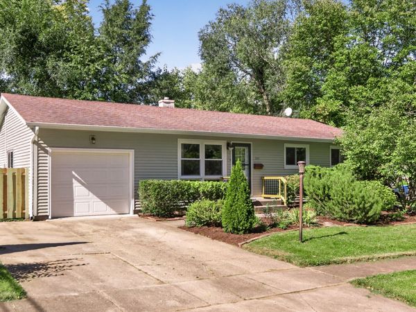 324 Birchwood Lane , DeKalb, IL 60115