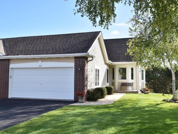 972 Niagara COURT, Port Washington, WI 53074
