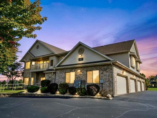 1527 Summerset DRIVE, Unit 91, Mount Pleasant, WI 53406