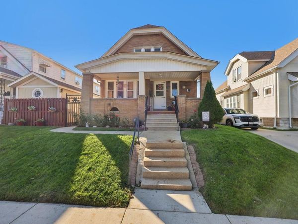 2923 S 15th PLACE, Milwaukee, WI 53215