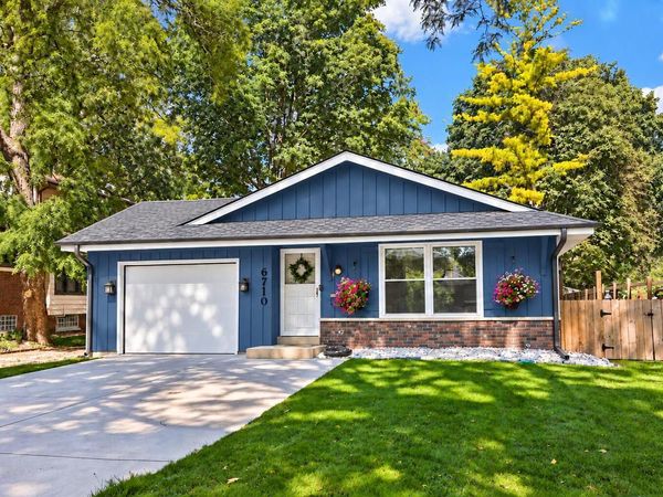 6710 W Wisconsin AVENUE, Wauwatosa, WI 53213