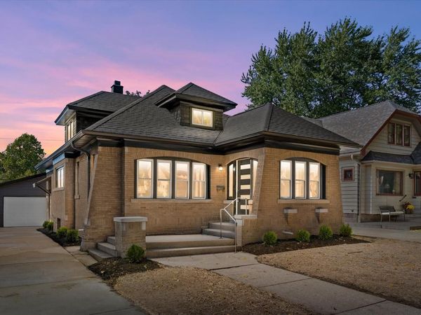 2519 N 66th STREET, Wauwatosa, WI 53213