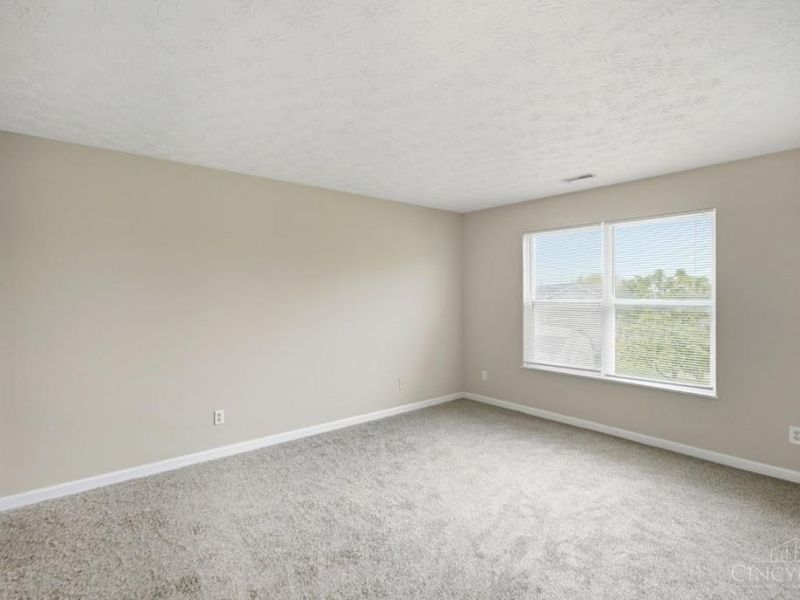 275 Keswick Drive, Monroe, OH 45050 Photo 13