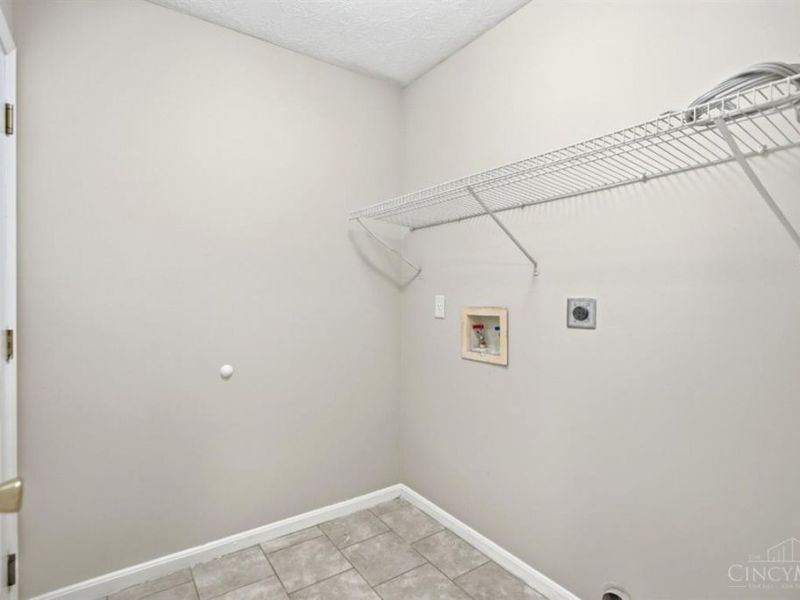 275 Keswick Drive, Monroe, OH 45050 Photo 27