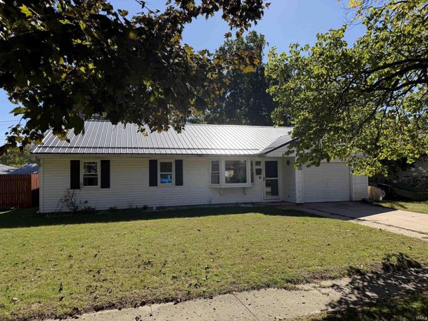 1515 Kenwood Avenue, Plymouth, IN 46563