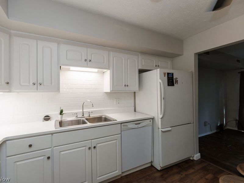 1717 Walnut Lane, Unit 8-52, Rocky River, OH 44116 Photo 12
