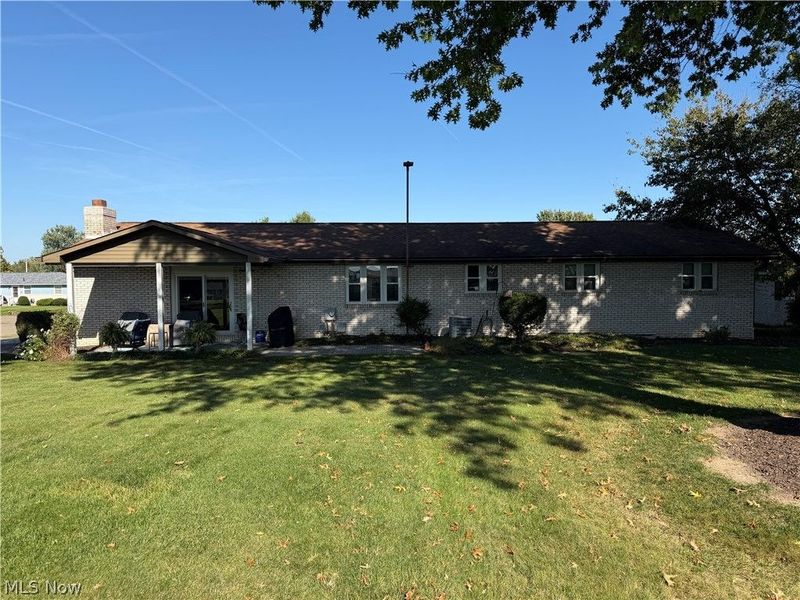 5319 Tanglewood Drive NE, Louisville, OH 44641 Photo 10