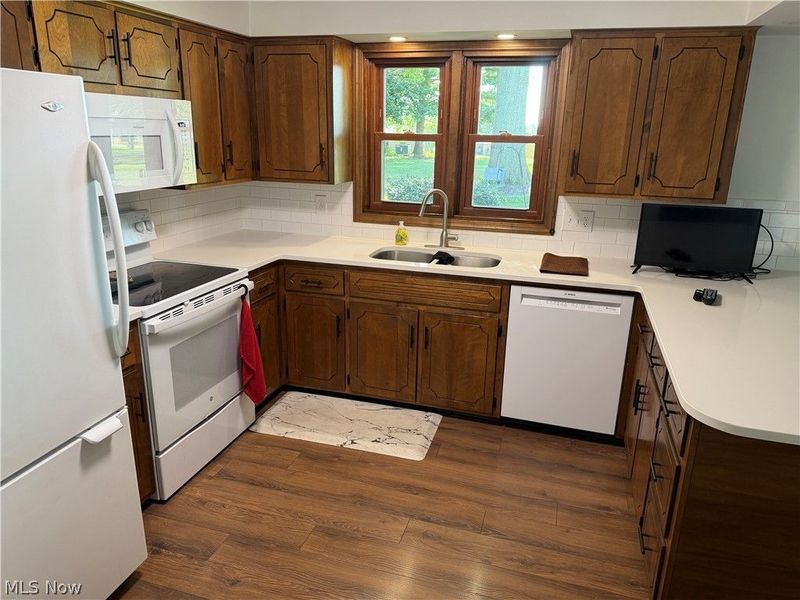 5319 Tanglewood Drive NE, Louisville, OH 44641 Photo 18