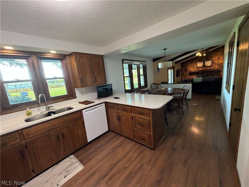 5319 Tanglewood Drive NE, Louisville, OH 44641 Photo 19