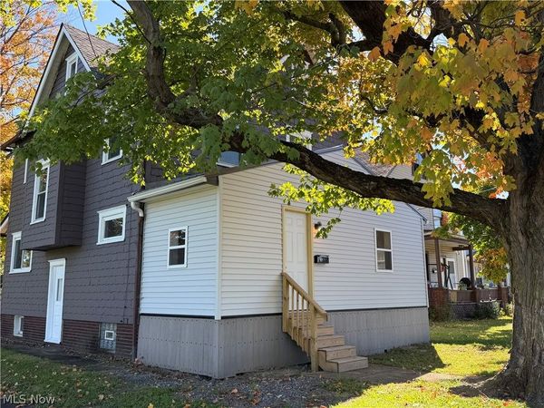 1648 Harrisburg NE, Canton, OH 44705