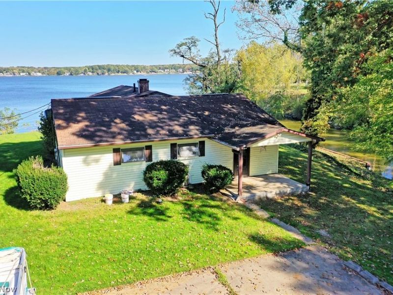 767 Grandview Road, Lake Milton, OH 44429 Photo 2
