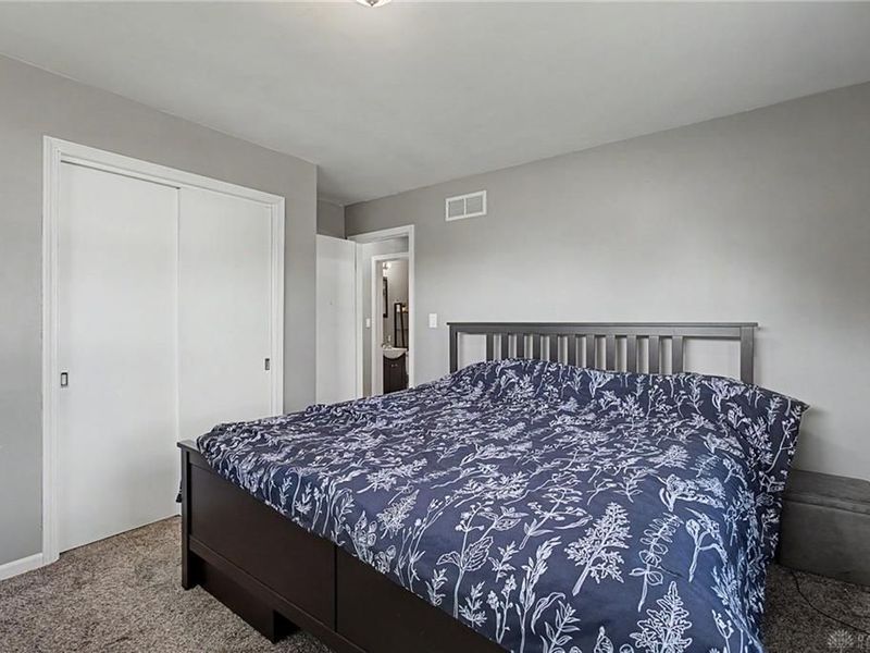 195 Barrington Drive, Hamilton, OH 45013 Photo 28