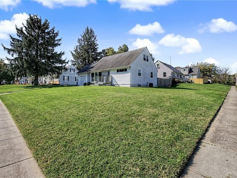 195 Barrington Drive, Hamilton, OH 45013 Photo 4