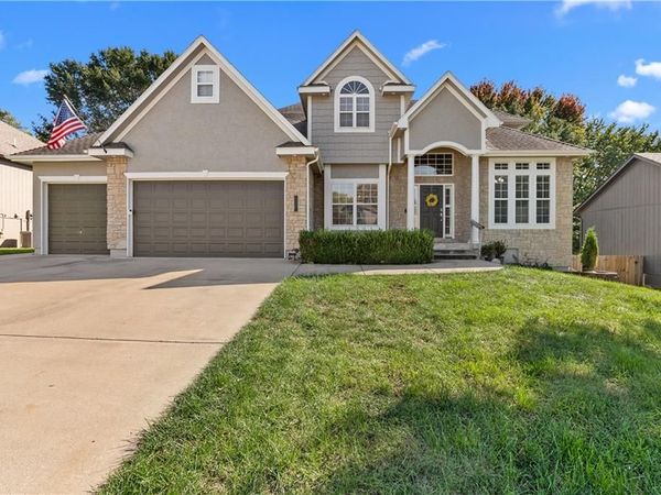 15815 E 76th Street, Kansas City, MO 64139