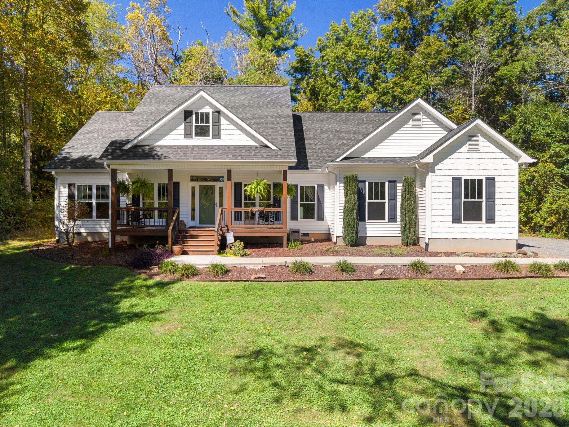 31 Willow Farm Road, Fairview, NC 28730 Main Photo