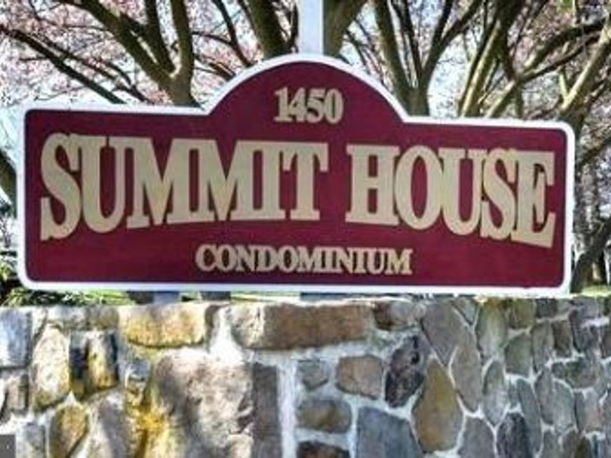 668 Summit House , Unit 668, West Chester, PA 19382 Main Photo