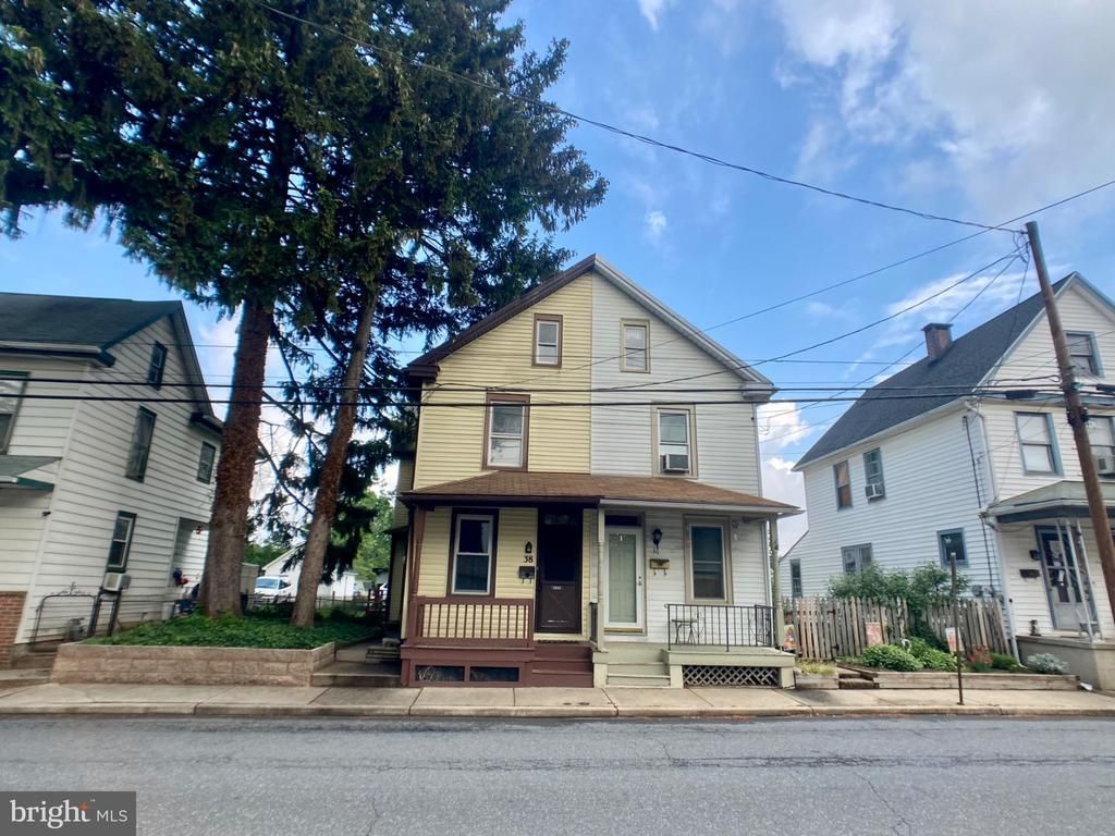 38 W GRAMBY STREET , MANHEIM, PA 17545
