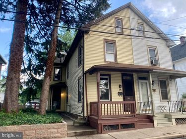 38 W GRAMBY STREET, MANHEIM, PA 17545