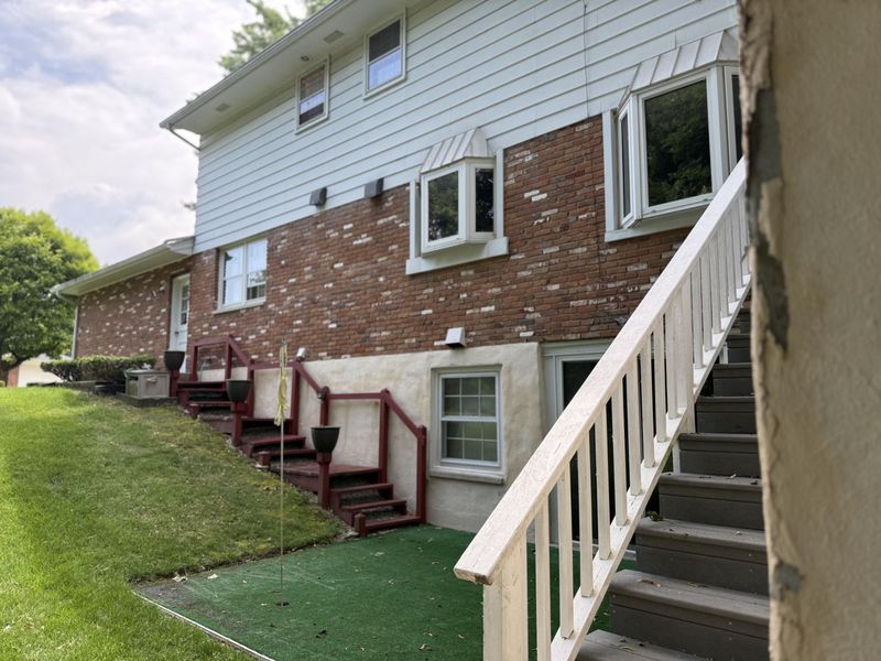 310 Ron Aire Drive, Piqua, OH 45356 Photo 3
