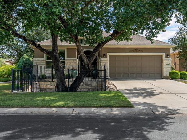 512 Martin Creek LN, Georgetown, TX 78633