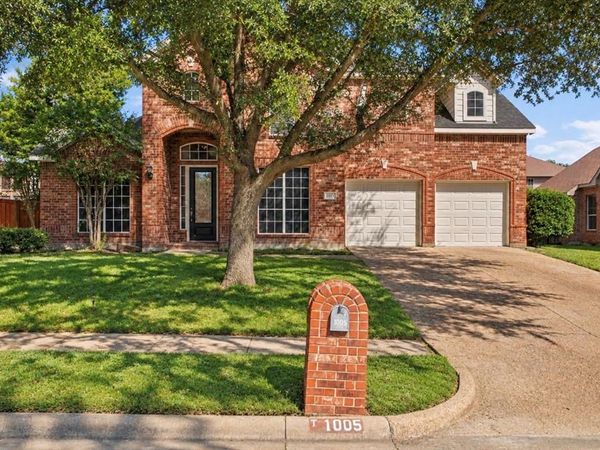1005 Raspberry Lane, DeSoto, TX 75115