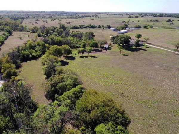 2379 Spring Valley Road , Lorena, TX 76655