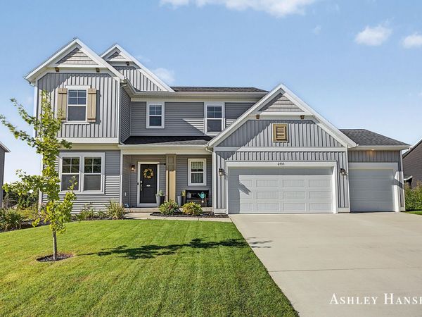 6455 Fieldview Drive NE, Rockford, MI 49341