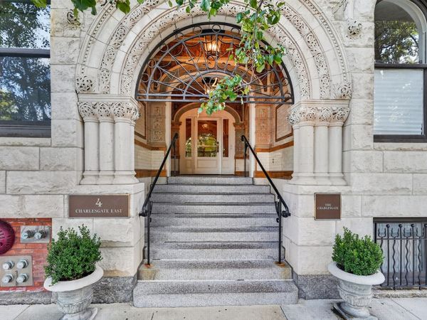 4 Charlesgate East, Unit 4-402, Boston, MA 02115