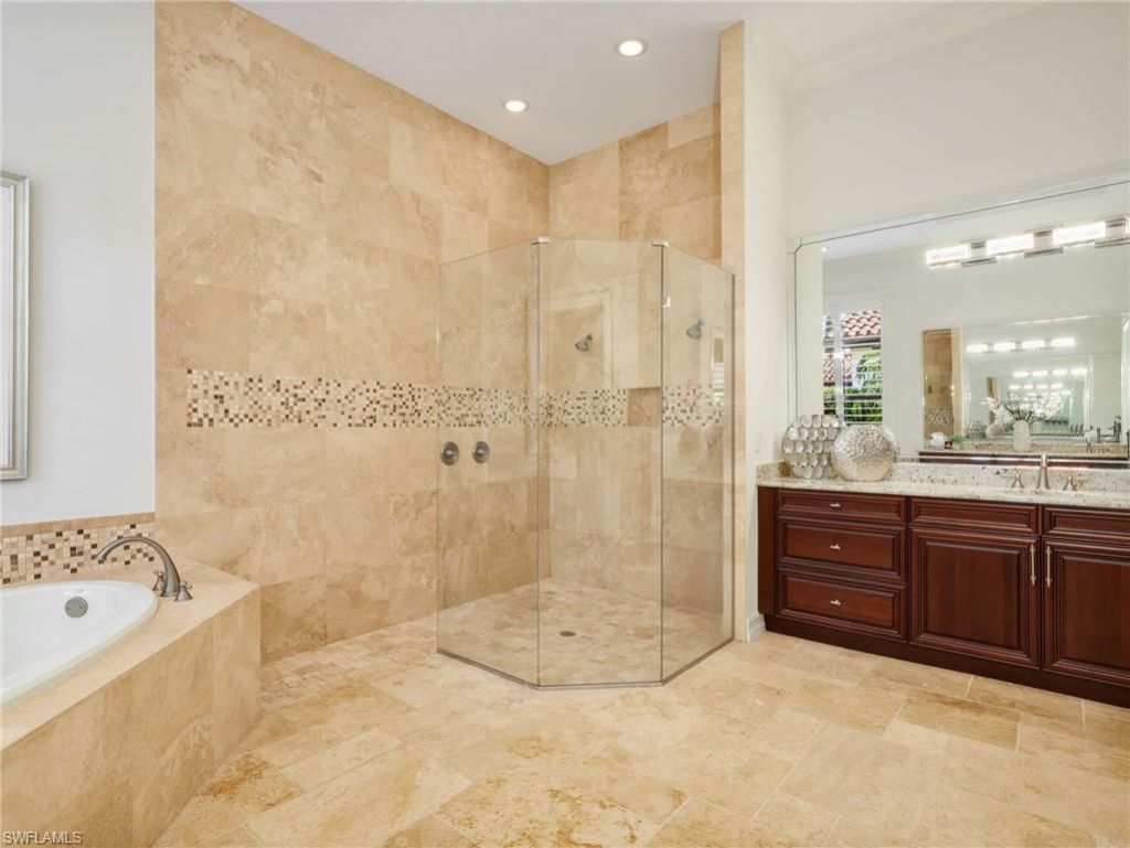 7772 Classics Dr, Naples, FL 34113 Photo
