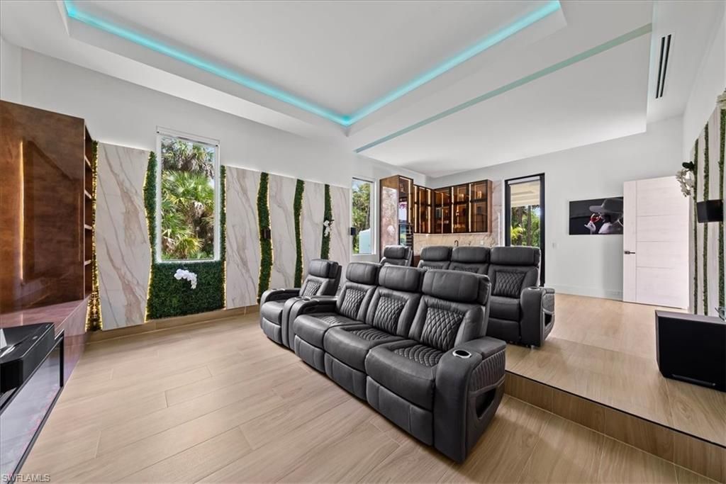 360 3rd St Nw, Naples, FL 34120 Photo