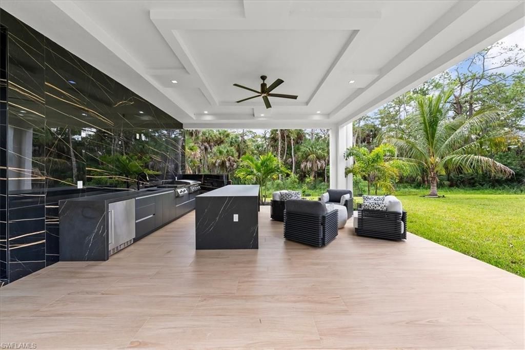 360 3rd St Nw, Naples, FL 34120 Photo