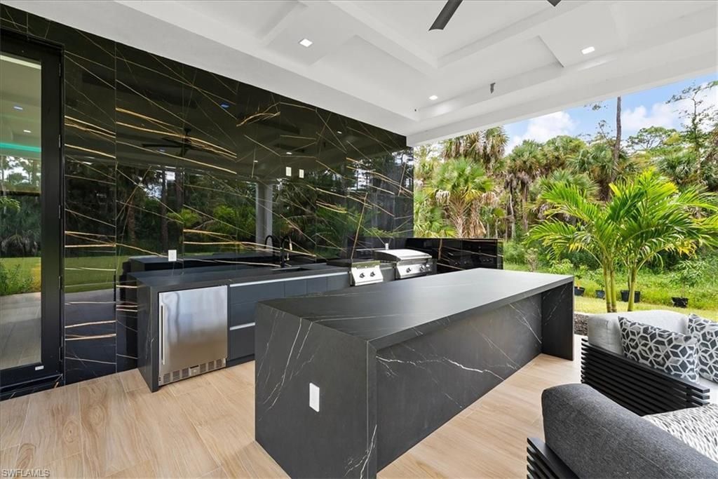 360 3rd St Nw, Naples, FL 34120 Photo