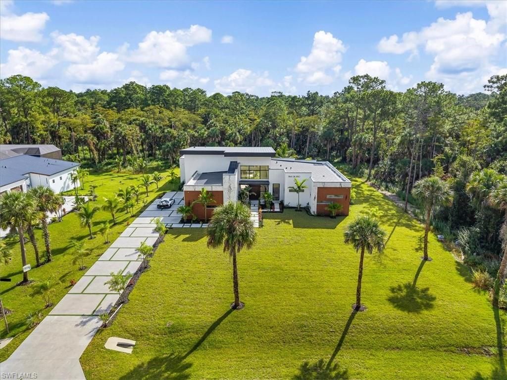 360 3rd St Nw, Naples, FL 34120 Photo