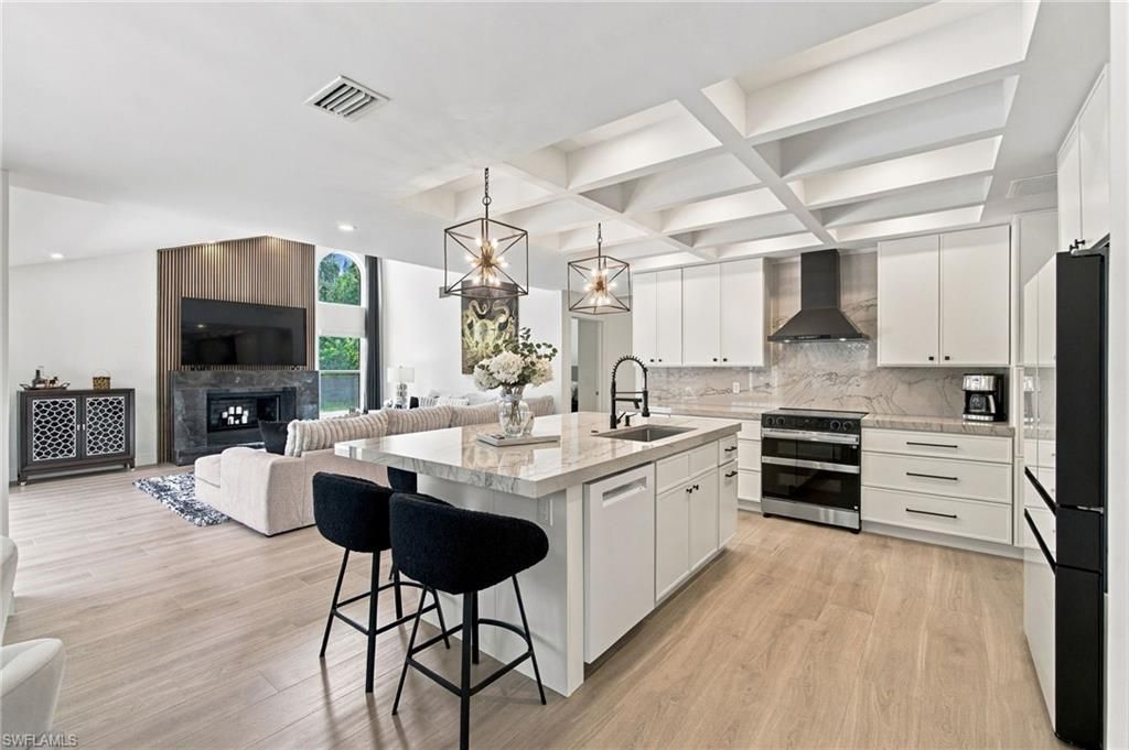 28575 Clinton Ln , Bonita Springs, FL 34134 Photo