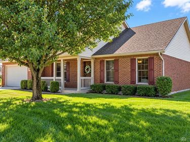 1926 Cattail Point, Moorefield Twp, OH 45502