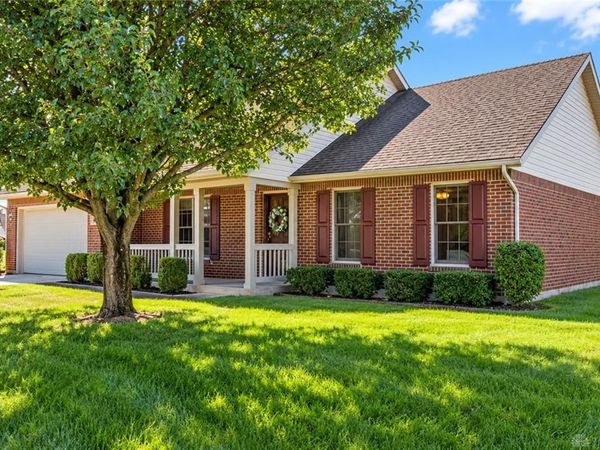 1926 Cattail Point, Moorefield Twp, OH 45502