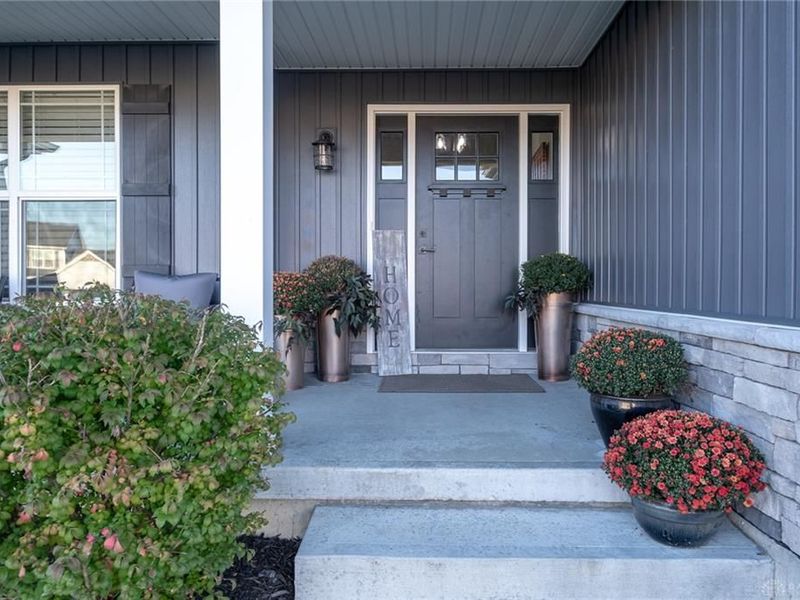 158 Timber Ridge Drive, Carlisle, OH 45005 Photo 2