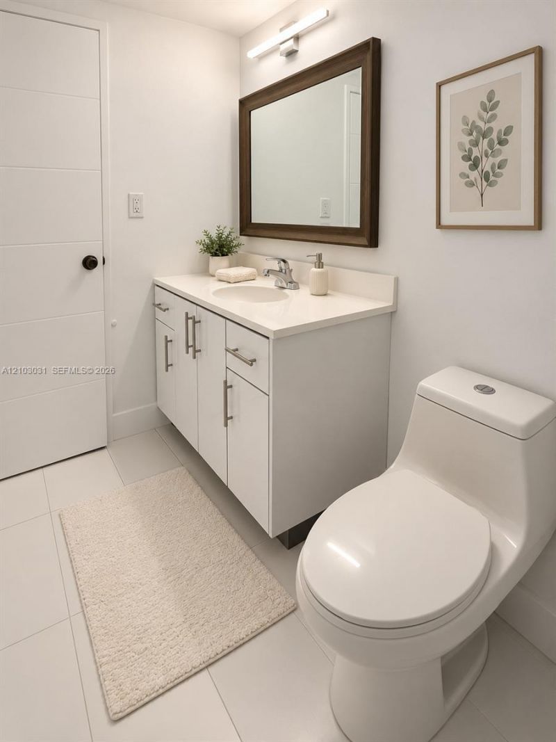 1000 Parkview Dr, Unit 202, Hallandale Beach, FL 33009 Photo