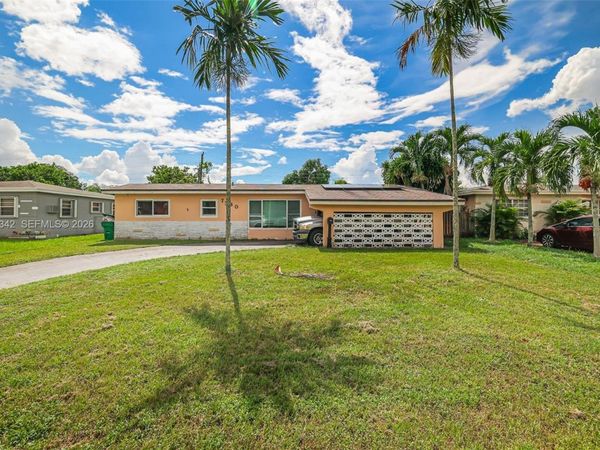 7330 Tropicana St , Miramar, FL 33023