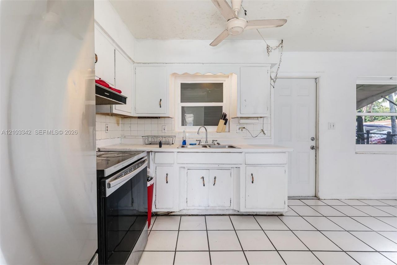 7330 Tropicana St, Miramar, FL 33023 Photo