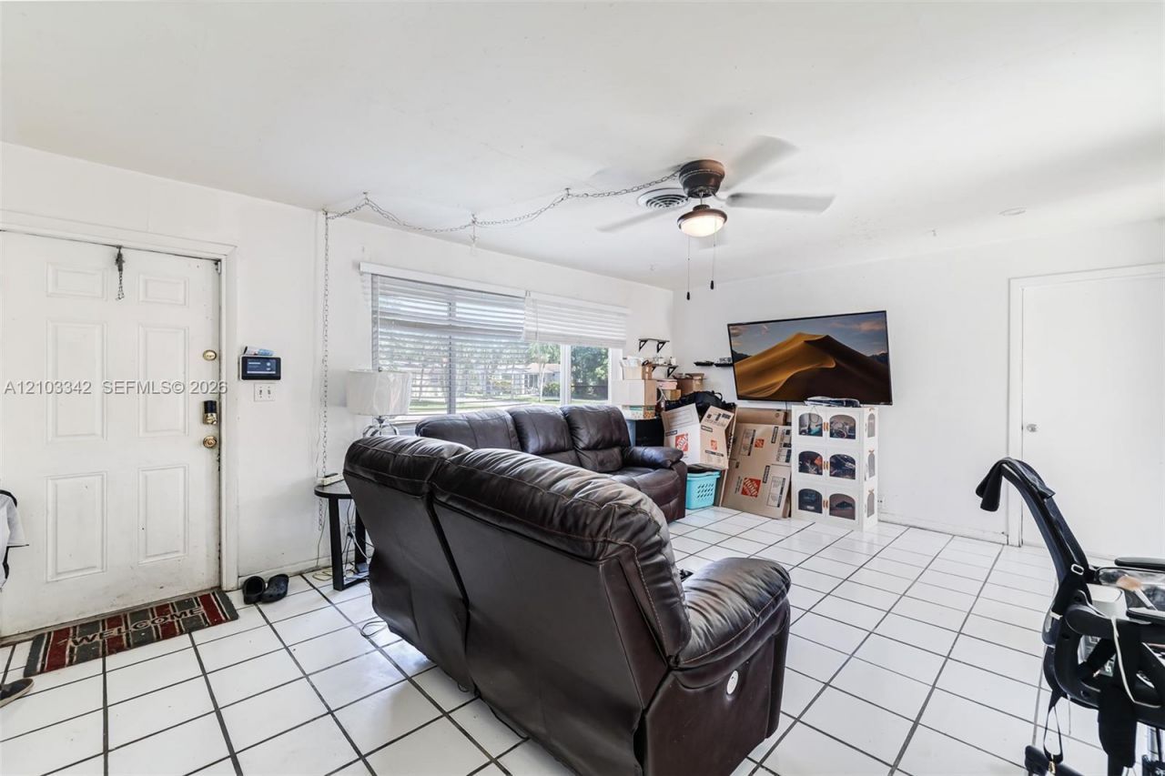 7330 Tropicana St, Miramar, FL 33023 Photo