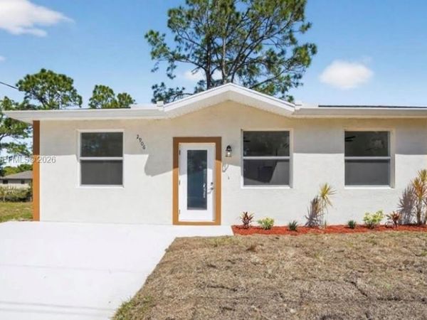 2906 W 52 st , Lehigh Acres, FL 33971