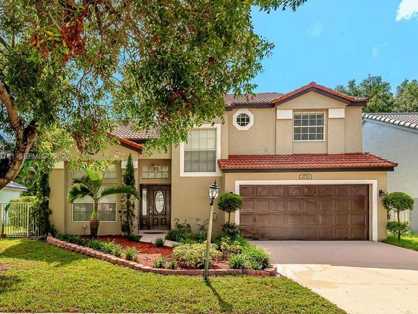 2715 Bogota Ave , Cooper City, FL 33026