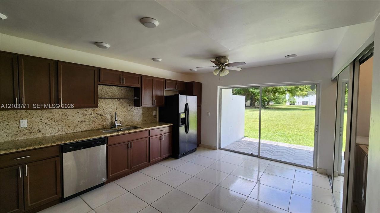 5060 Elmhurst Rd , Unit B, West Palm Beach, FL 33417 Photo
