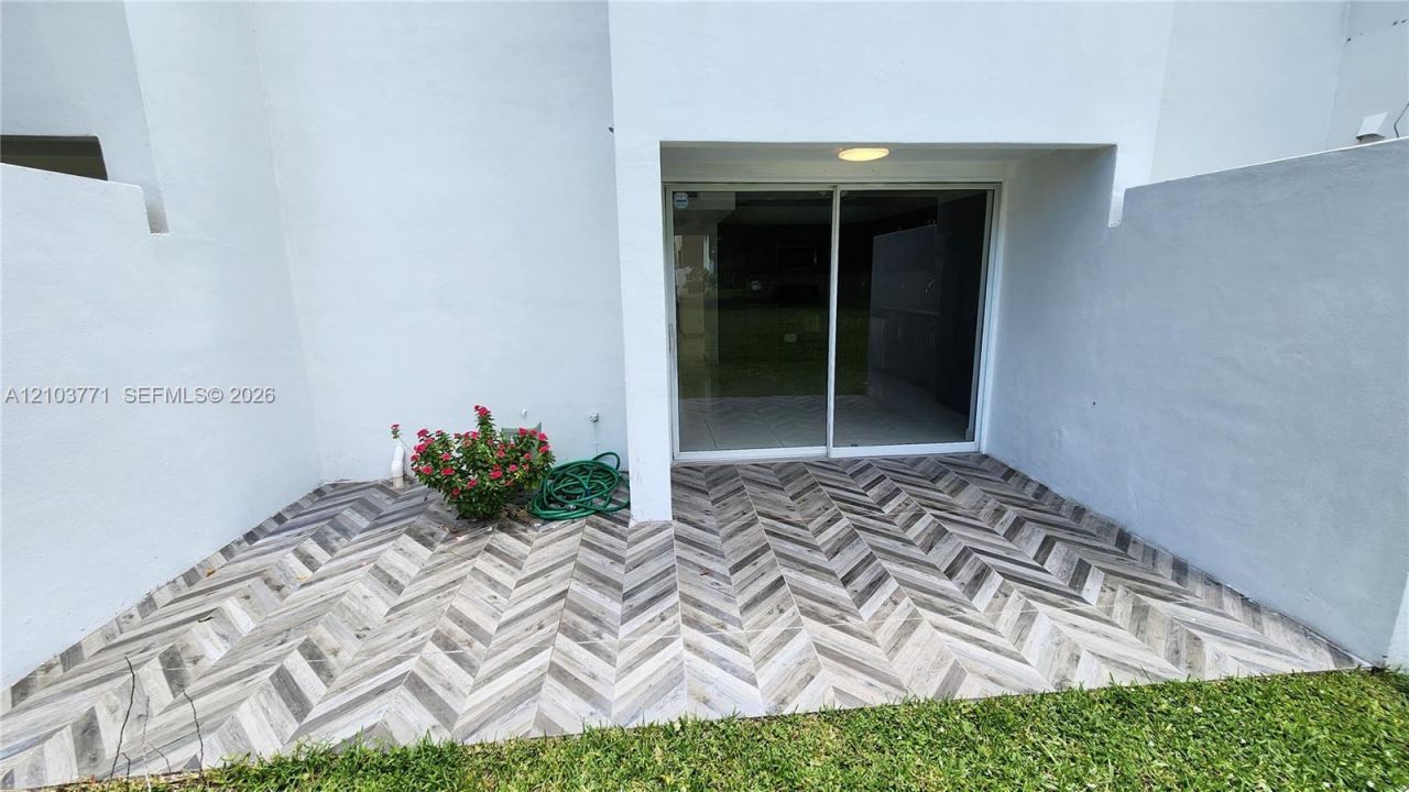 5060 Elmhurst Rd , Unit B, West Palm Beach, FL 33417 Photo