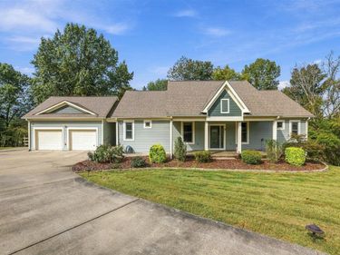 332 Phoenix Drive , Fountain Run, KY 42133